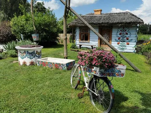 טיול עם רכב ונהג לכפר הבתים המצויירים ZALIPIE + עיר עתיקה בטרנוב