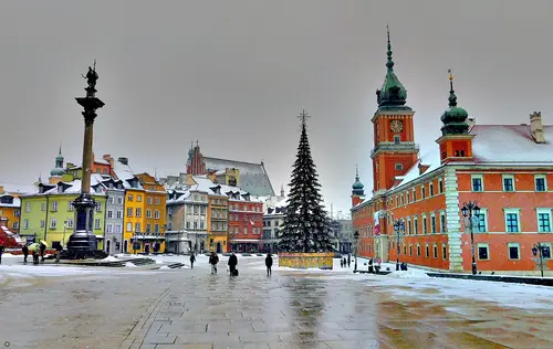 סיורים מותאמים לחורף: חבילה בהנחה של 3 הסיורים בוורשה עם רכב ונהג והדרכת שמע בעברית